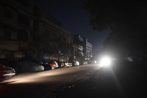 "Don't Panic": Entire Nation Of Pakistan Loses Power In Massive Blackout | ZeroHedge