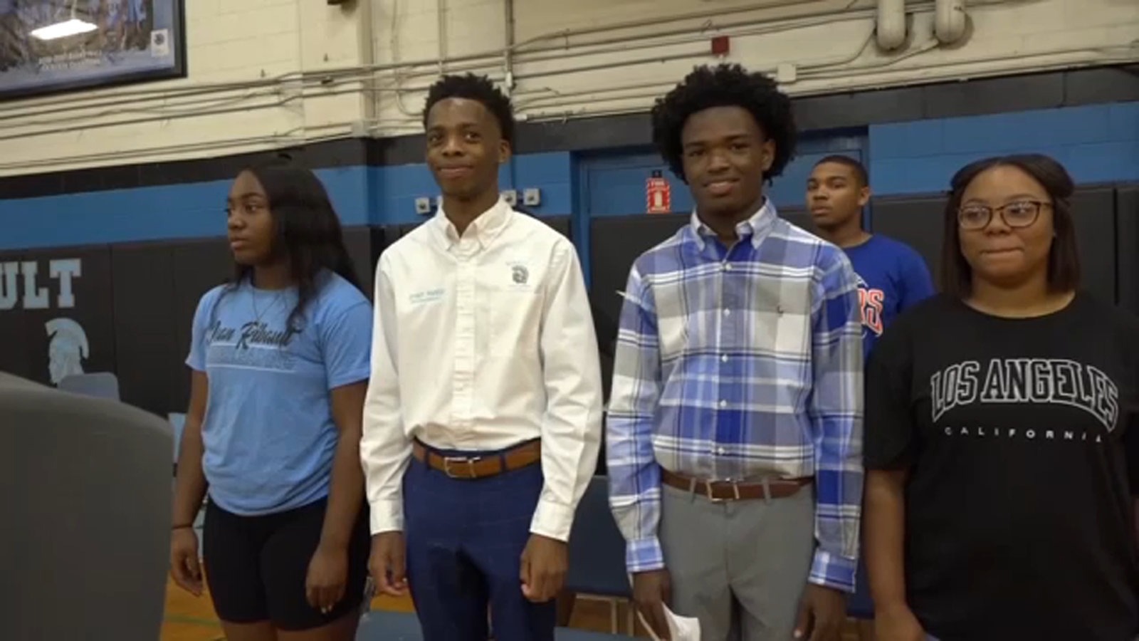 Florida high school recognizes Jeffrey Francis, Darrell Worrell as 1st African-American valedictorian, salutatorian - ABC7 Chicago